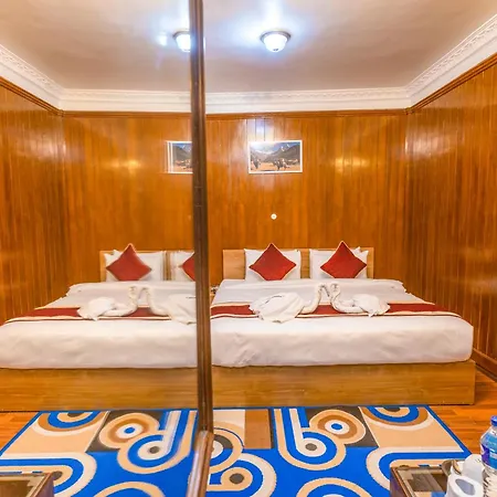 Hotel Sekai