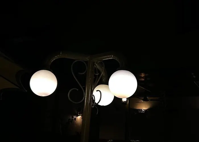 Sekai Hotel